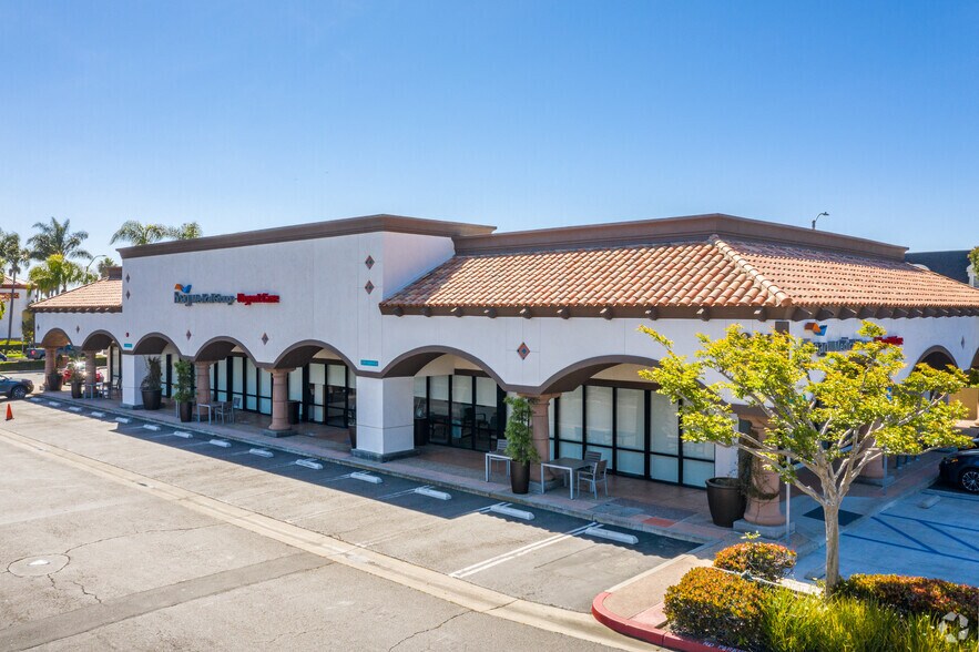 More Photos Of 5205-5295 Warner Ave, Huntington Beach Unknown For Lease