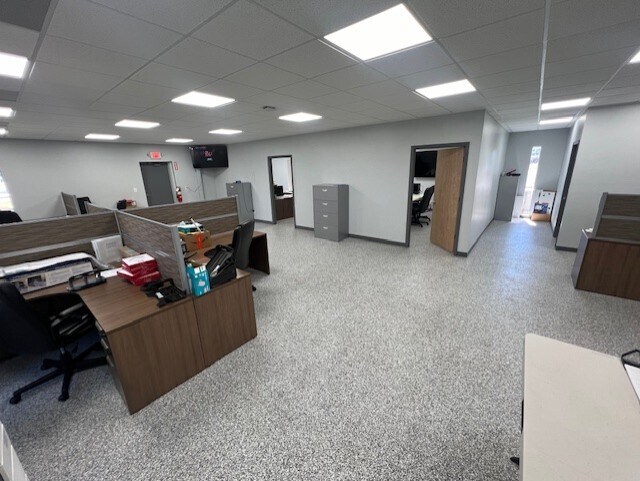 More Photos Of 1225 5th Ave SE, Decatur Warehouse For Sale