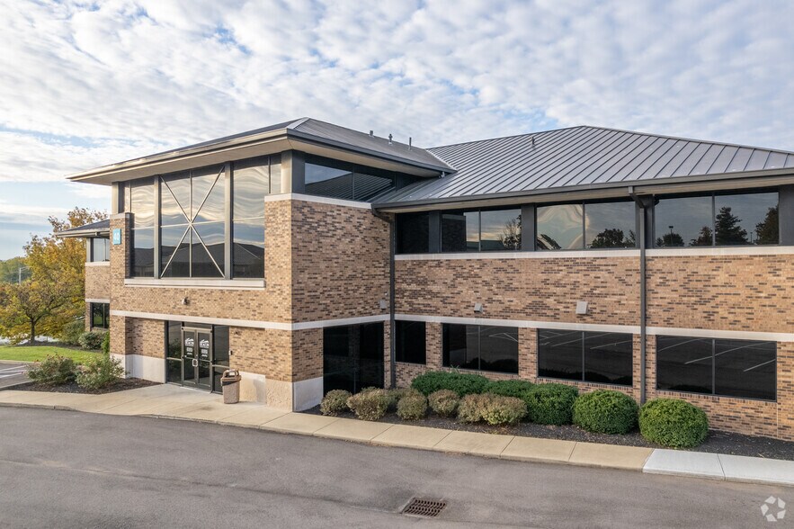More Photos Of 2900 Chancellor Dr, Crestview Hills Office For Lease