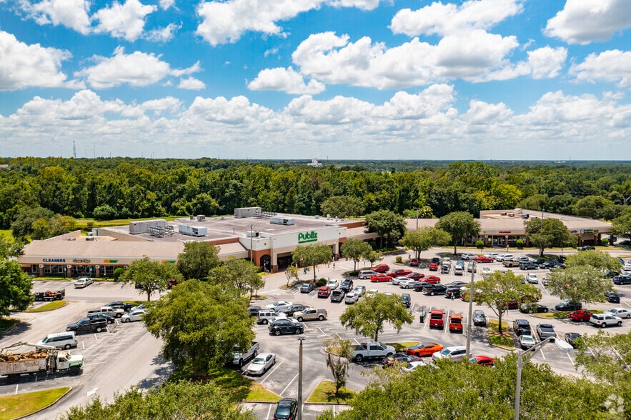 More Photos Of 2300 Griffin Rd, Lakeland Unknown For Lease