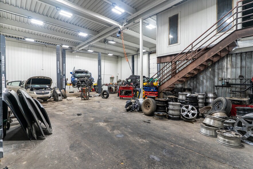 More Photos Of 5420 E 10th St, Kansas City Industrial For Sale