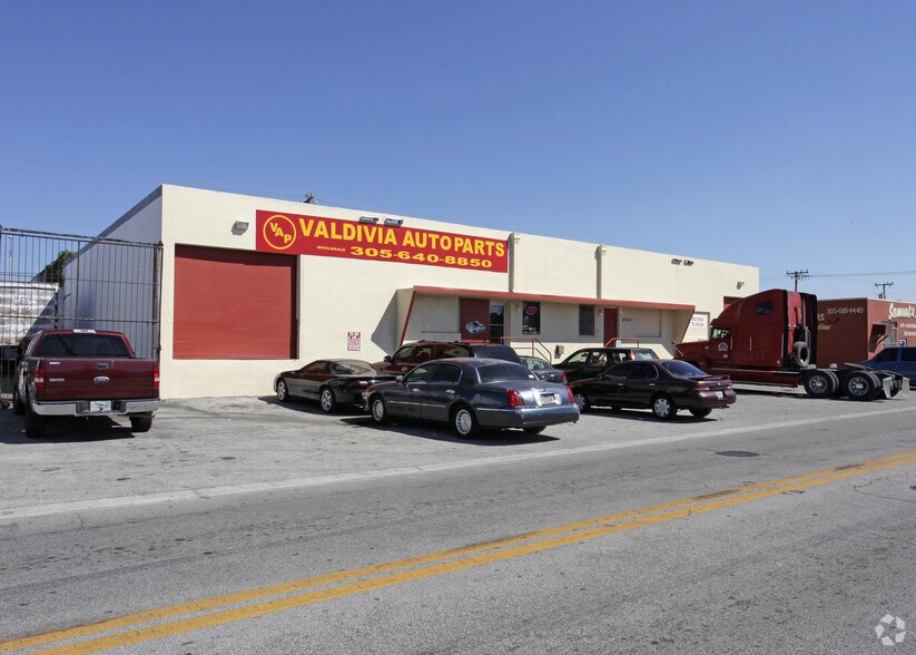 Primary Photo Of 4747 E 10th Ave, Hialeah Warehouse For Lease