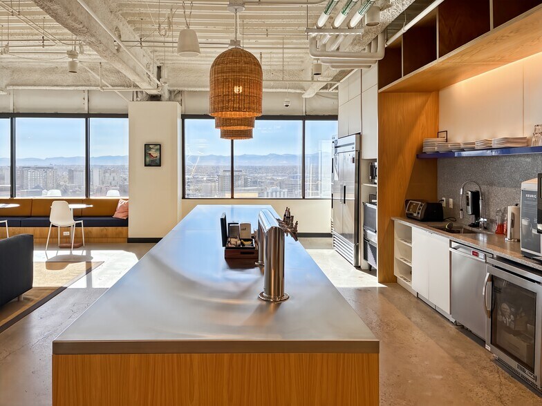 More Photos Of 1560 Broadway, Denver Coworking Space