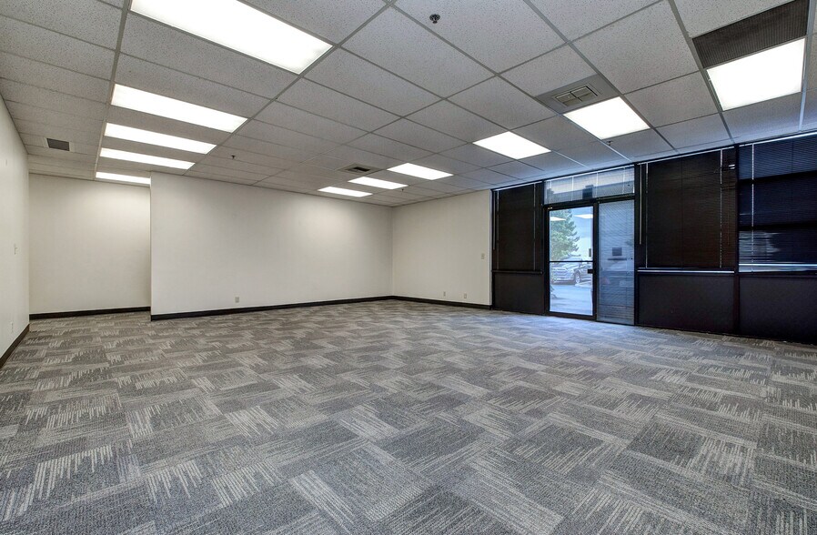 More Photos Of 3101 111th St SW, Everett Manufacturing For Lease