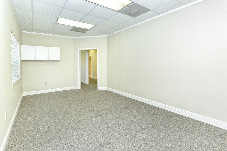 More Photos Of 501 E Oak St, Kissimmee Medical For Lease