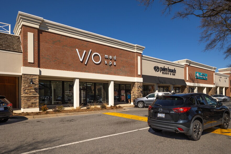 More Photos Of 300 S Stratford Rd, Winston-Salem Unknown For Lease