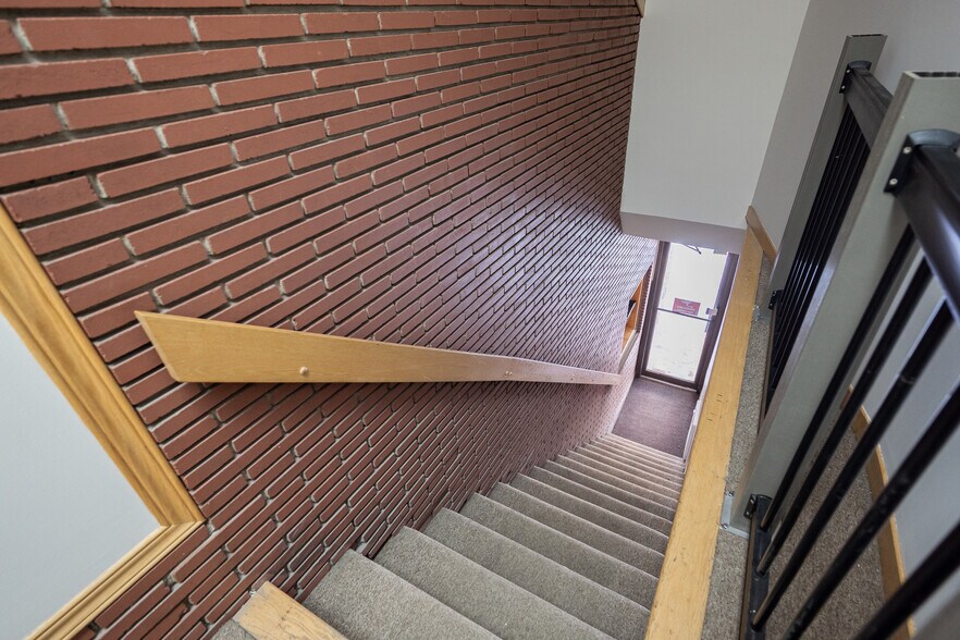 More Photos Of 6982-6984 Saint-Hubert Rue, Montréal Storefront Retail Residential For Sale