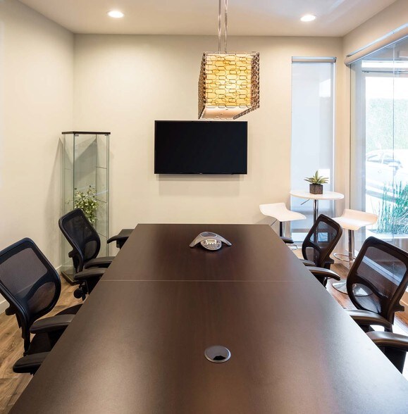 More Photos Of 13263 Ventura Blvd, Studio City Office For Lease