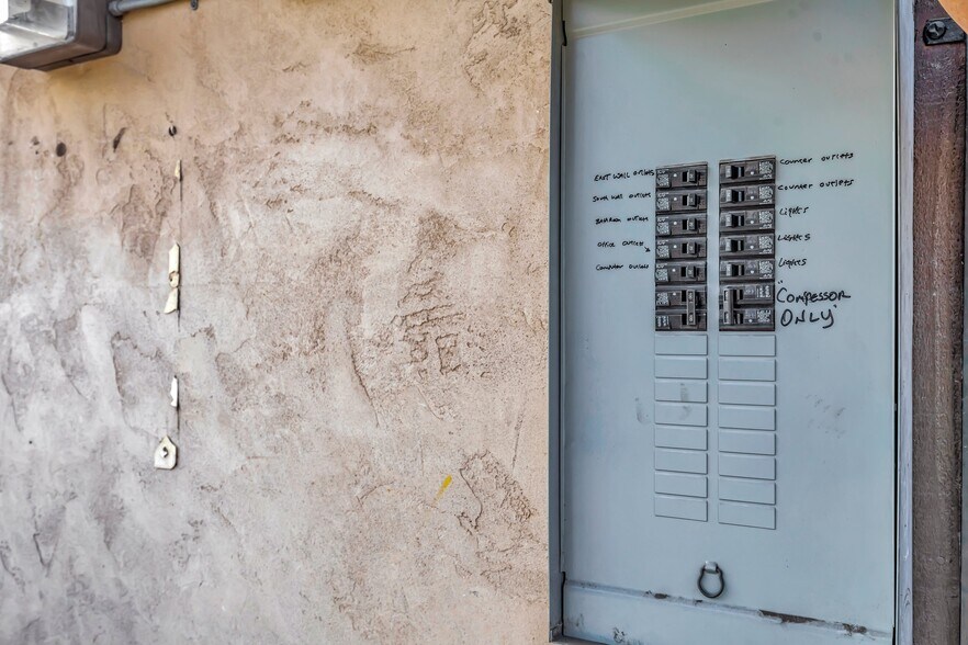 More Photos Of 2365 Main St, Chula Vista Contractor Storage Yard For Lease