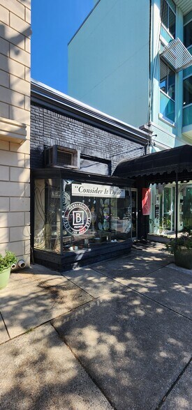 More Photos Of 7806 Old Georgetown Rd, Bethesda Storefront For Lease