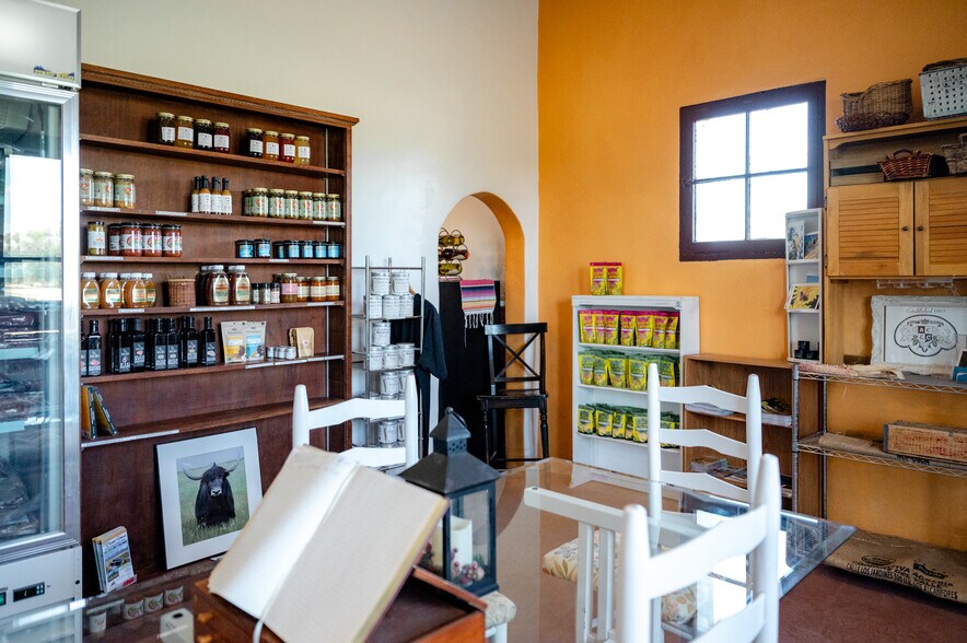 More Photos Of 5301 Terry St Terry St, Mosca Specialty For Sale