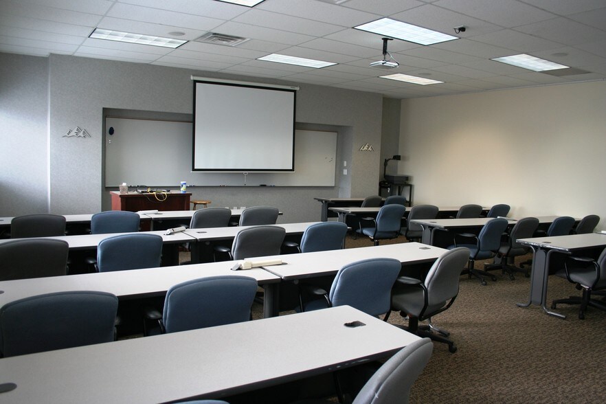 More Photos Of 555-561 E 1860 S, Provo Office For Sale