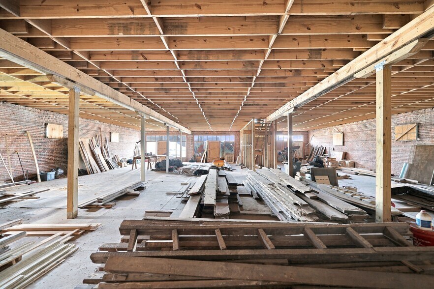 More Photos Of 1637-1651 Main St N, Jacksonville Storefront Retail Residential For Sale