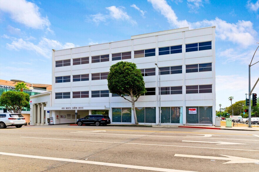 More Photos Of 499 N Canon Dr, Beverly Hills Office Residential For Lease