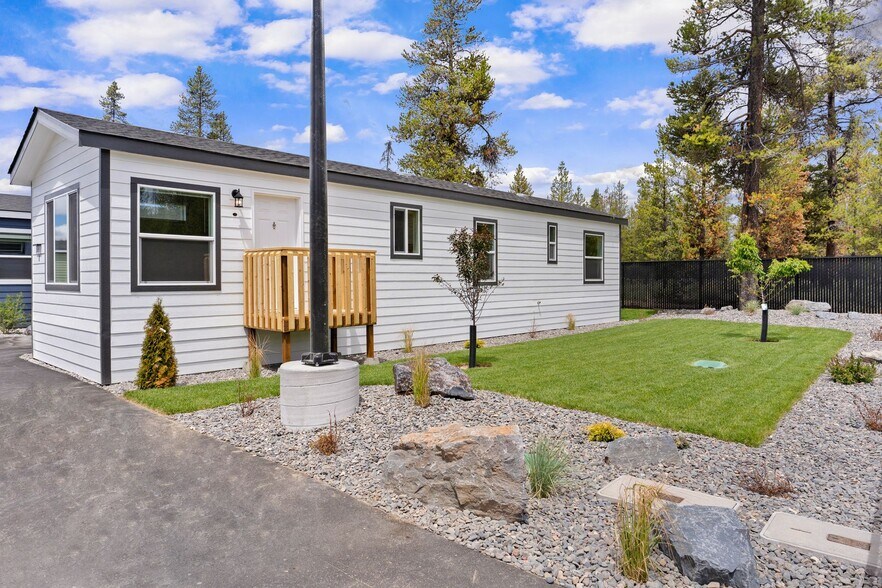Primary Photo Of 52663 Drafter Rd, La Pine Manufactured Housing Mobile Home Park For Sale
