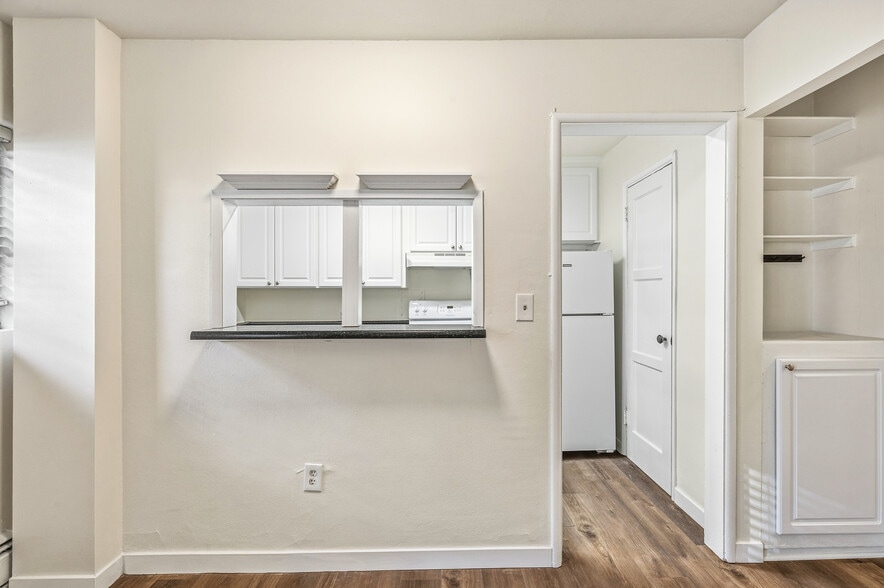 More Photos Of 804 James St, Seattle Apartments For Sale