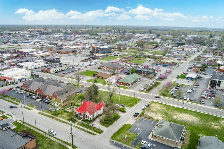 More Photos Of 232 N Peachtree Ave, Cookeville Restaurant For Sale