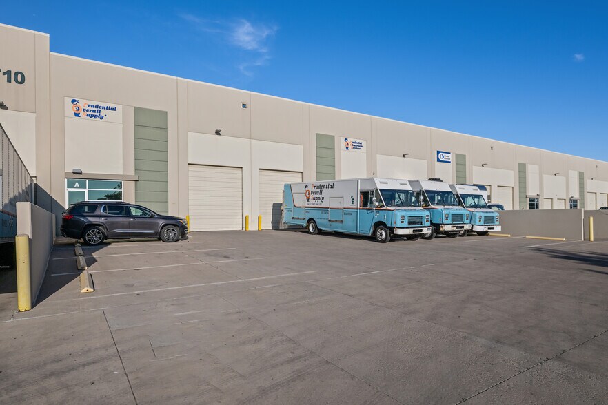 More Photos Of 5710 E 56th Ave, Commerce City Distribution For Lease