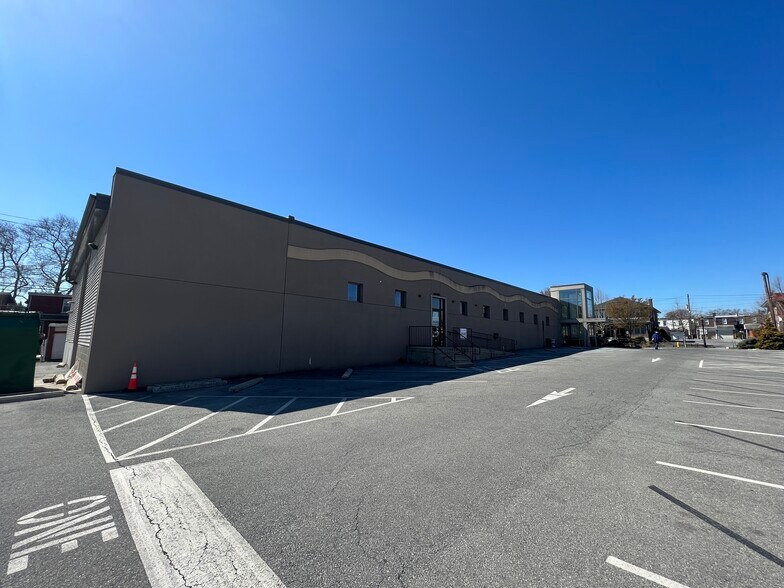 More Photos Of 613-623 N 19th St, Allentown Freestanding For Lease