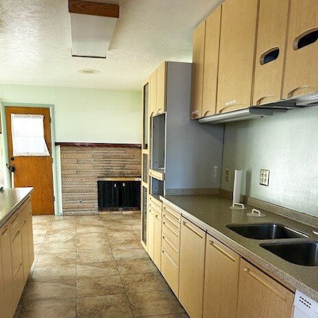 More Photos Of 1623 SE Washington Blvd, Bartlesville Medical For Sale