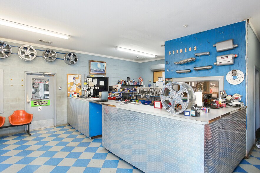 More Photos Of , San Antonio General Retail For Sale