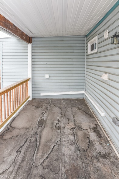 More Photos Of 15 Sollers Point Rd, Dundalk Multifamily For Sale