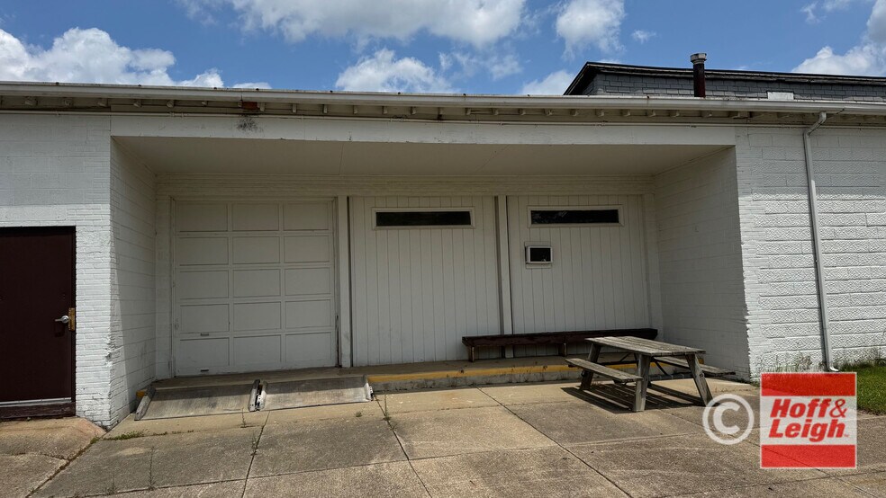 More Photos Of 905 Miami St, Akron Industrial For Sale