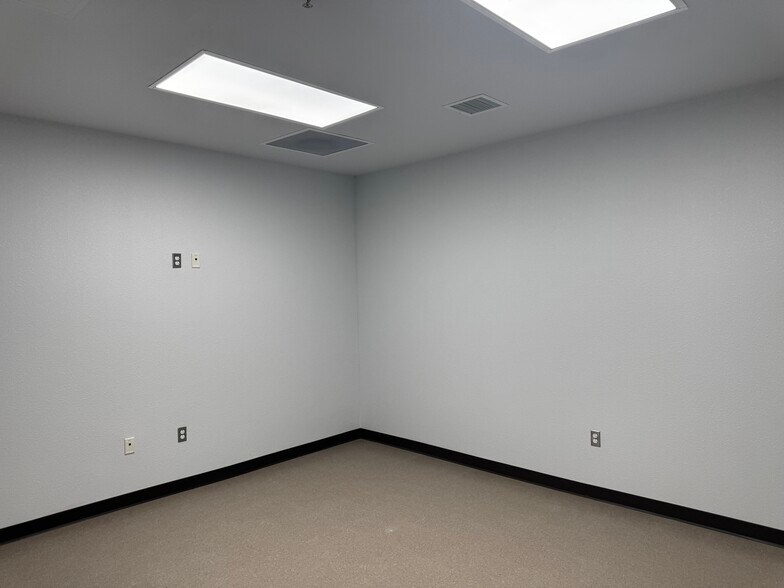 More Photos Of 4701 Avenida Divisadero, Santa Teresa Office For Lease