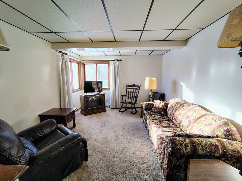 More Photos Of N16184 Old Hwy 13, Lake Service For Sale