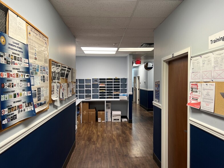 More Photos Of 2525 Youree Dr, Shreveport Office For Sale