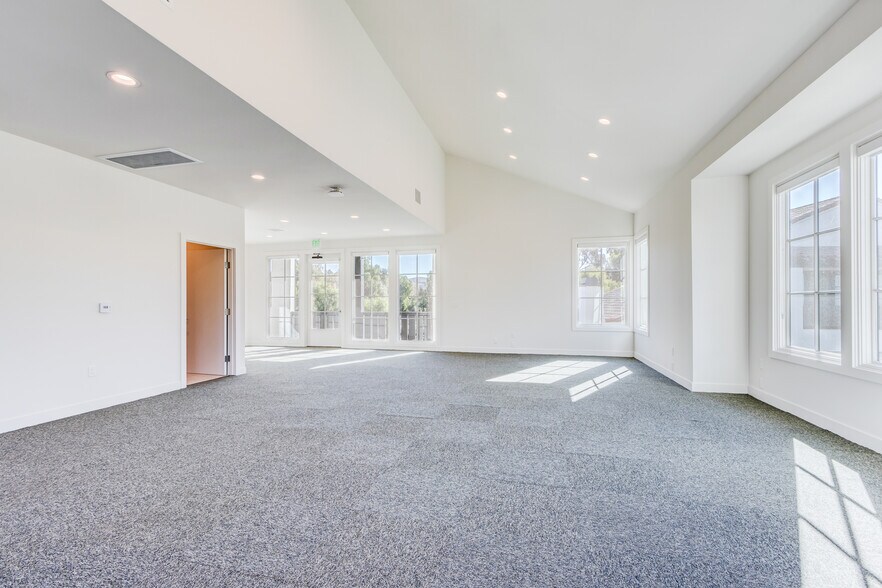More Photos Of 27322 Calle Arroyo, San Juan Capistrano Office Residential For Lease