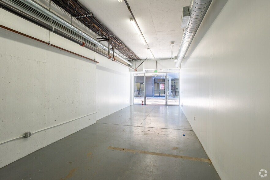 More Photos Of 334 S Main St, Los Angeles Apartments For Lease