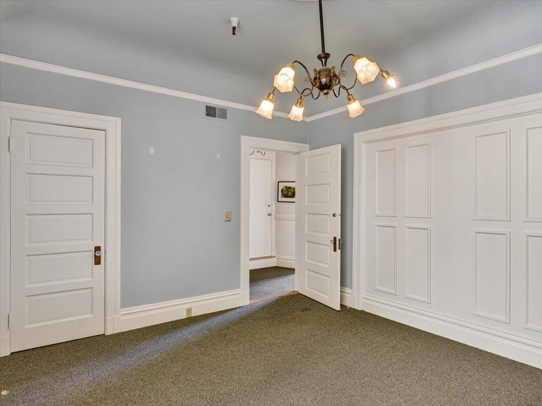 More Photos Of 2250 Union St, San Francisco Storefront Retail Office For Lease