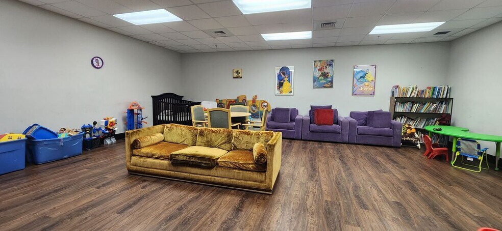 More Photos Of 2200 N Palafox St, Pensacola Medical For Sale