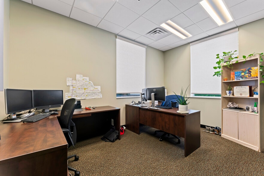 More Photos Of 2200 2nd St SW, Rochester Office For Sale