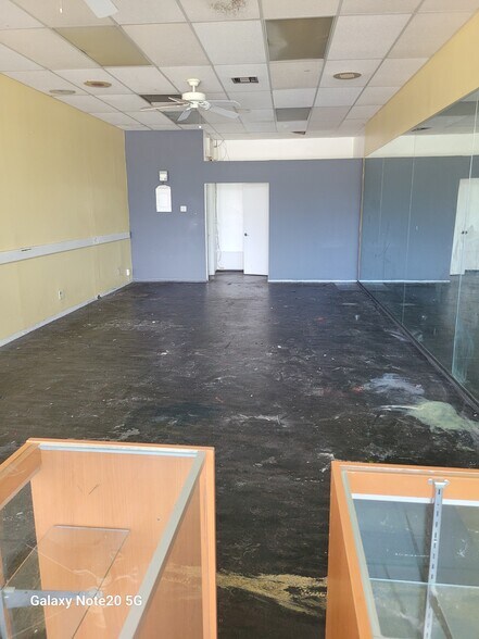 More Photos Of 690-700 E Mcnab Rd, Pompano Beach Freestanding For Lease