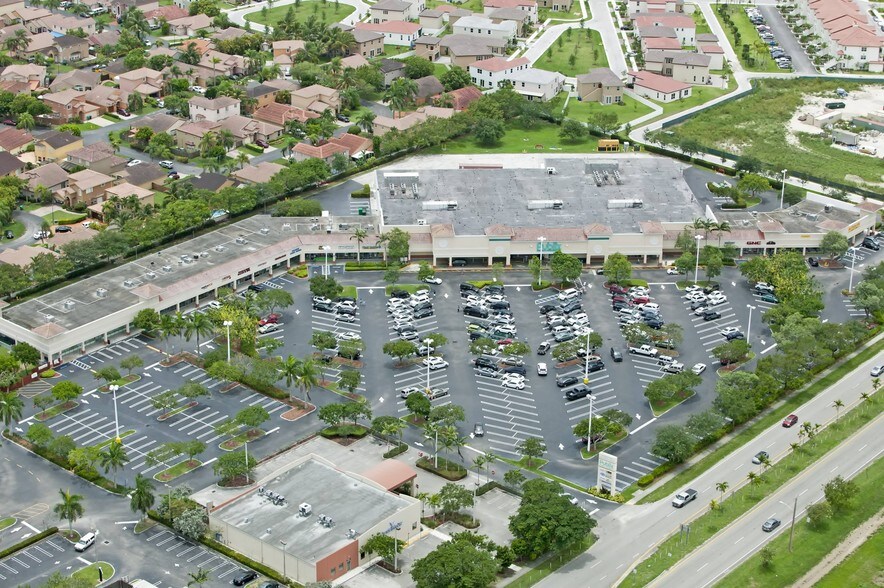 More Photos Of 16800 N Kendall Dr, Miami General Retail For Lease