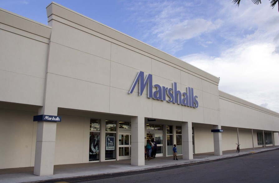 More Photos Of 901-1201 E 10th Ave, Hialeah Unknown For Lease