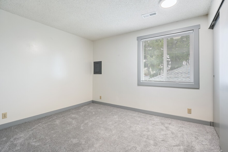 More Photos Of 441 Smithers Ave S, Renton Apartments For Sale