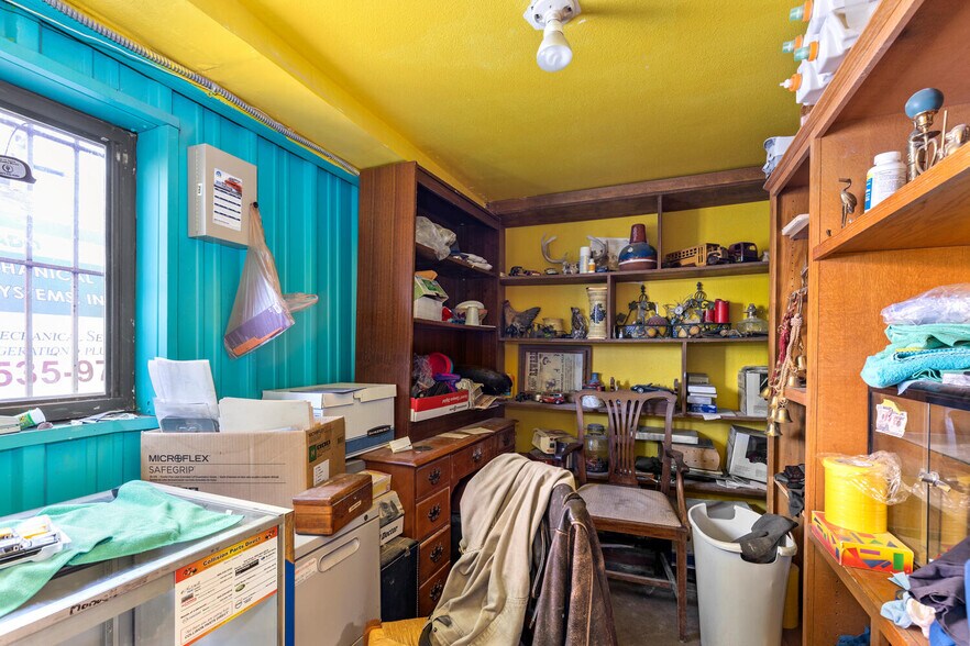 More Photos Of 6370 Kearney St, Commerce City Warehouse For Sale