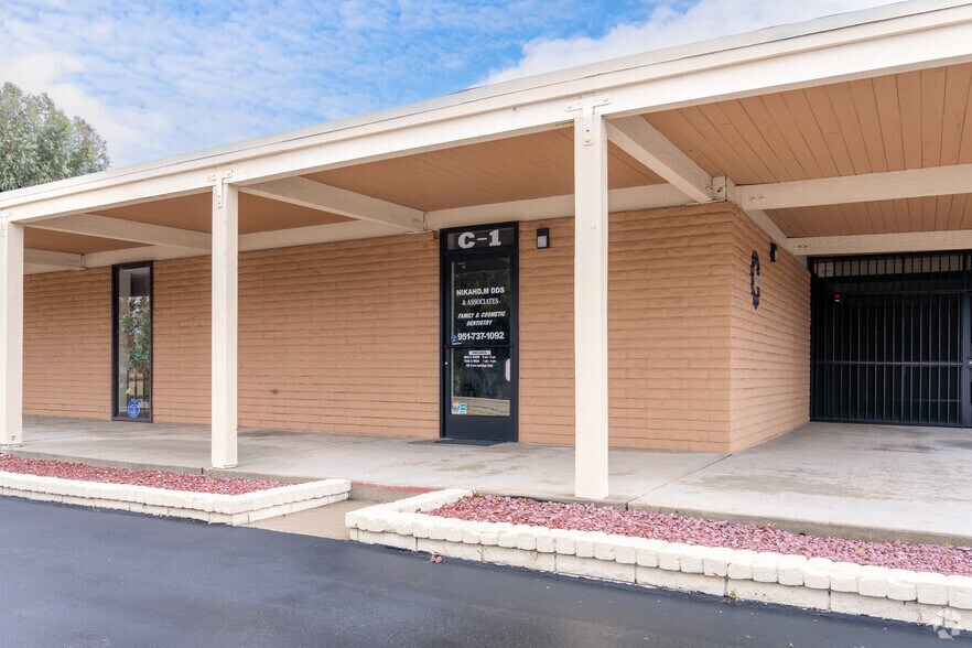 More Photos Of 720 Magnolia Ave, Corona Office For Sale