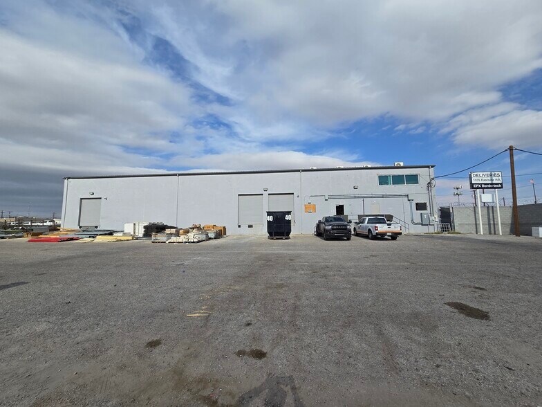 More Photos Of 1041 Eastside Rd, El Paso Warehouse For Sale