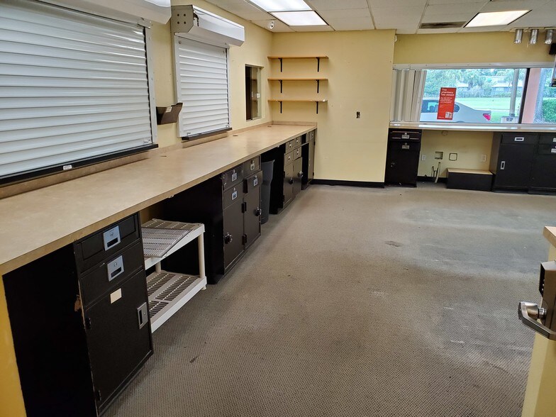 More Photos Of 5144 E Busch Blvd, Tampa Bank For Sale