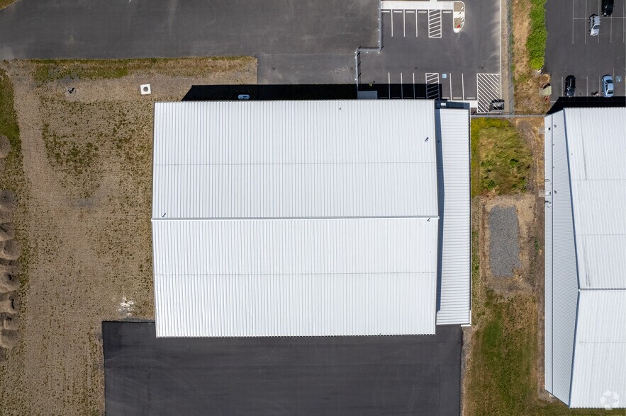 More Photos Of 34090 Skyway, Scappoose Airplane Hangar For Sale