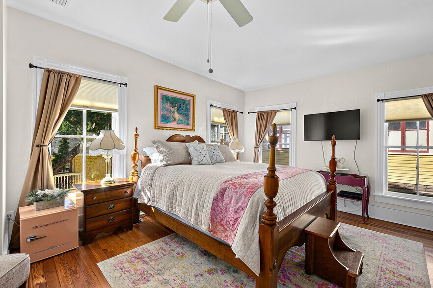 More Photos Of 444 S Beach St, Daytona Beach Hospitality For Sale