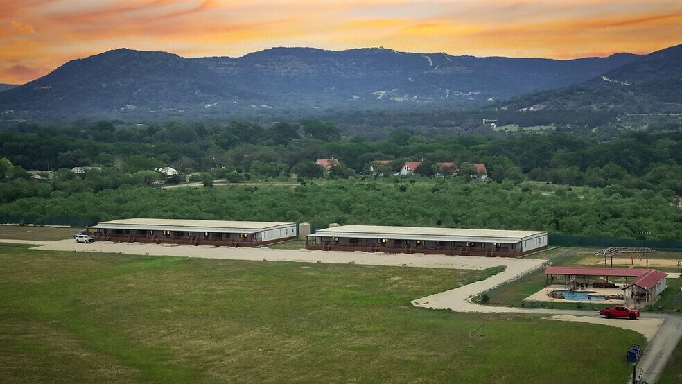 More Photos Of 7070 S US Highway 83, Concan Hotel For Sale