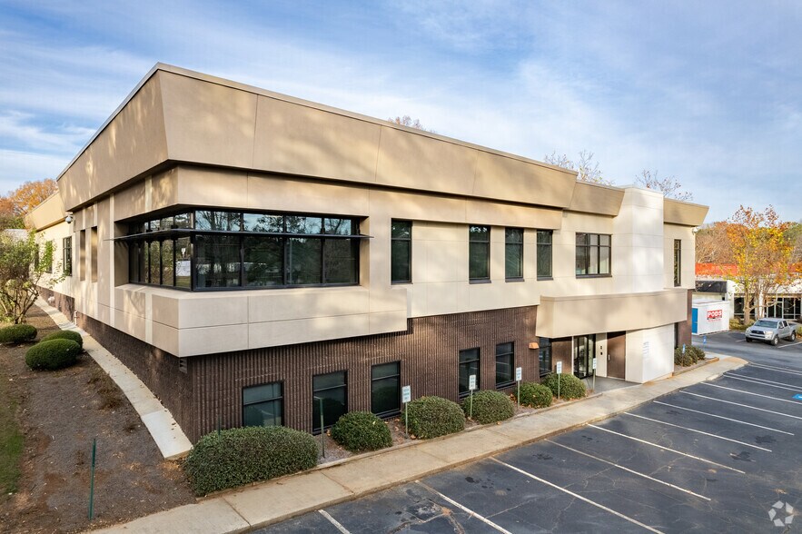 More Photos Of 130 Technology Pky, Peachtree Corners Office Residential For Lease
