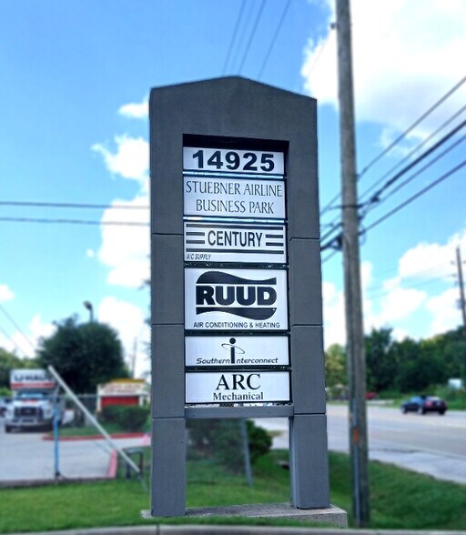 More Photos Of 14925 Stuebner Airline Rd, Houston Warehouse For Lease