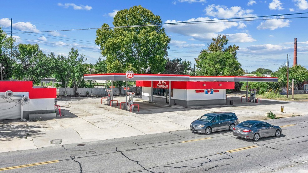 More Photos Of 3224 Vineville Ave, Macon Convenience Store For Sale