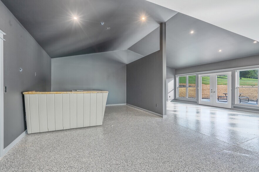 More Photos Of 5471 Telephone Rd, Cincinnatus Sports And Entertainment For Sale